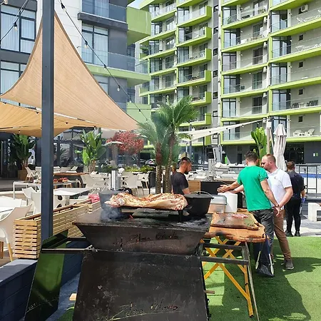 Lägenhet Crystal Bay 10 - Pool And Năvodari