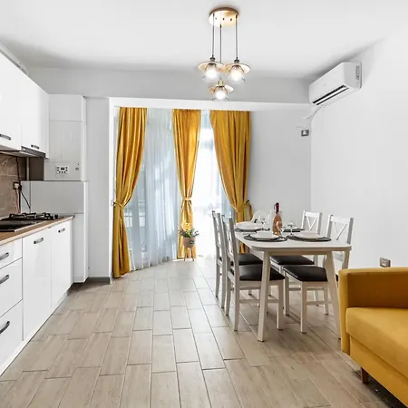 Daire Crystal Bay 10 - Pool And