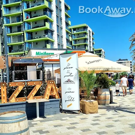 Daire Crystal Bay 10 - Pool And