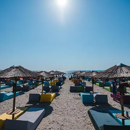 Daire Crystal Bay 10 - Pool And