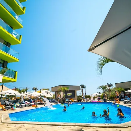 Apartamento Crystal Bay 10 - Pool And Năvodari