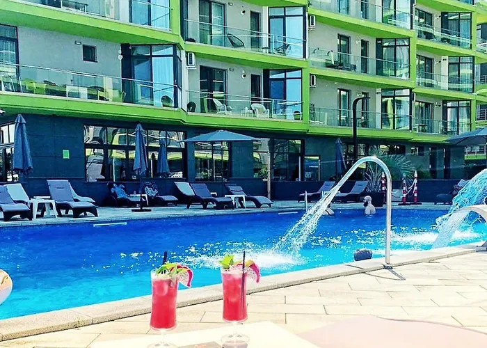 Appartement Crystal Bay 10 - Pool And Năvodari