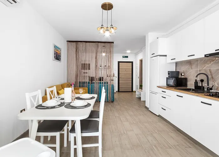 Crystal Bay 10 - Pool And Appartement *