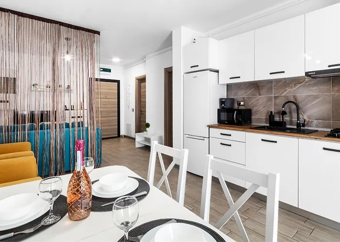 Appartement Crystal Bay 10 - Pool And Năvodari