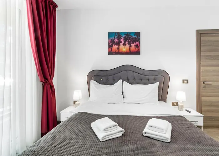 Crystal Bay 10 - Pool And Appartement