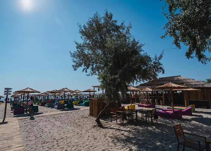 Crystal Bay 10 - Pool And Appartement Năvodari