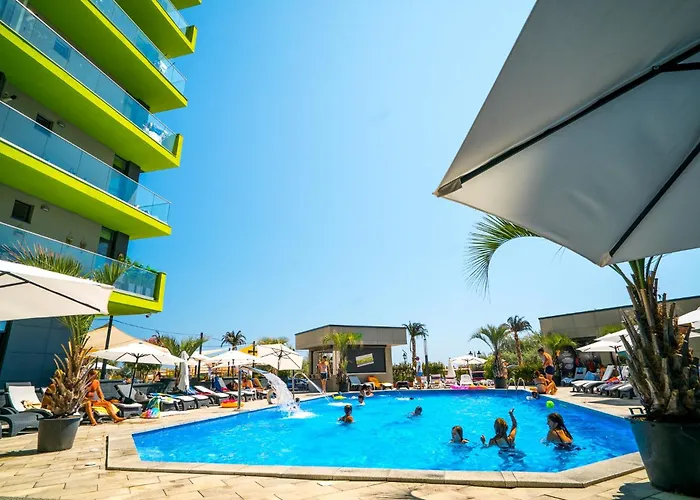 Appartement Crystal Bay 10 - Pool And Năvodari